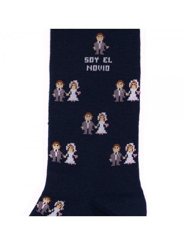 Socksandco sokken met groom design en detail I'm the groom in marineblauw